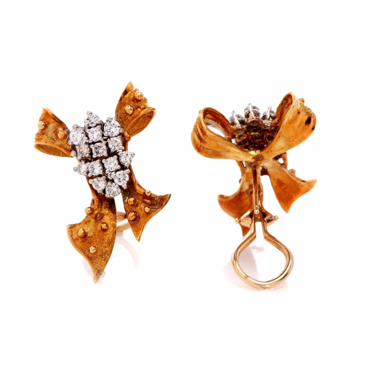 Women's 1960s Charming Diamond Gold Ribbon Bow Earrings