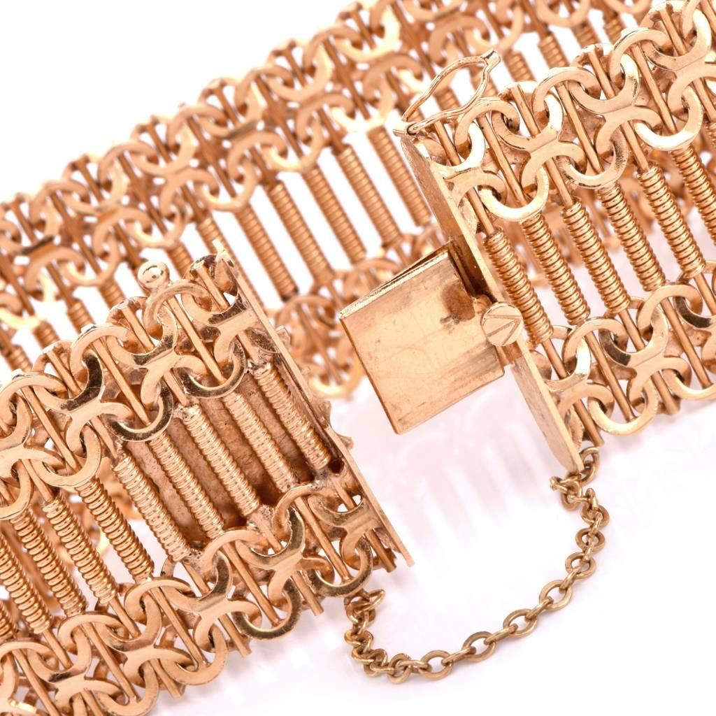 Retro Machine Age Design Wide Rose Gold Mesh Bracelet In Excellent Condition In Miami, FL