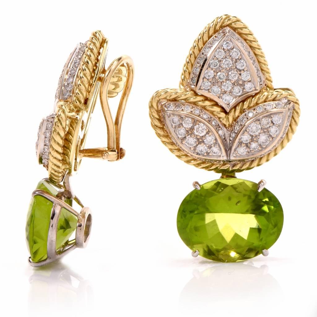 1980s Peridot Diamond 18 Karat Gold Clip Back Earrings In Excellent Condition In Miami, FL