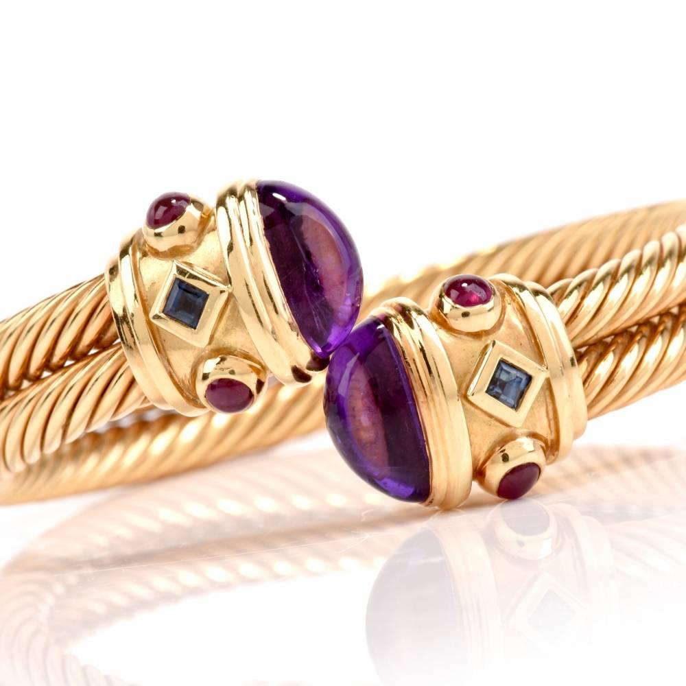  1980’s Cable Wire Cabochon Amethyst Ruby Sapphire 18k-Gold Cuff Bracelet In Excellent Condition In Miami, FL