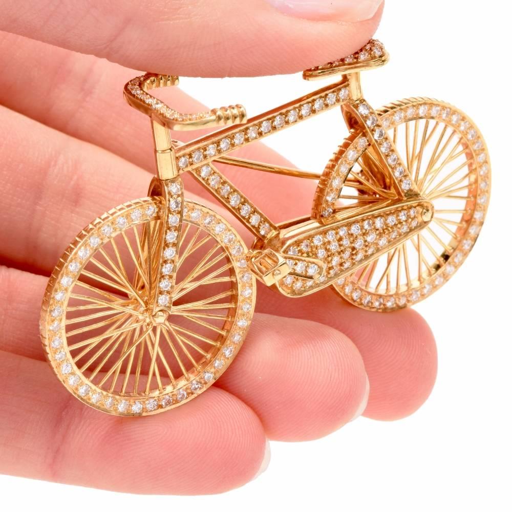 Modern 1980s Diamond 18 Karat Gold Bicycle Figurine Pin Brooch