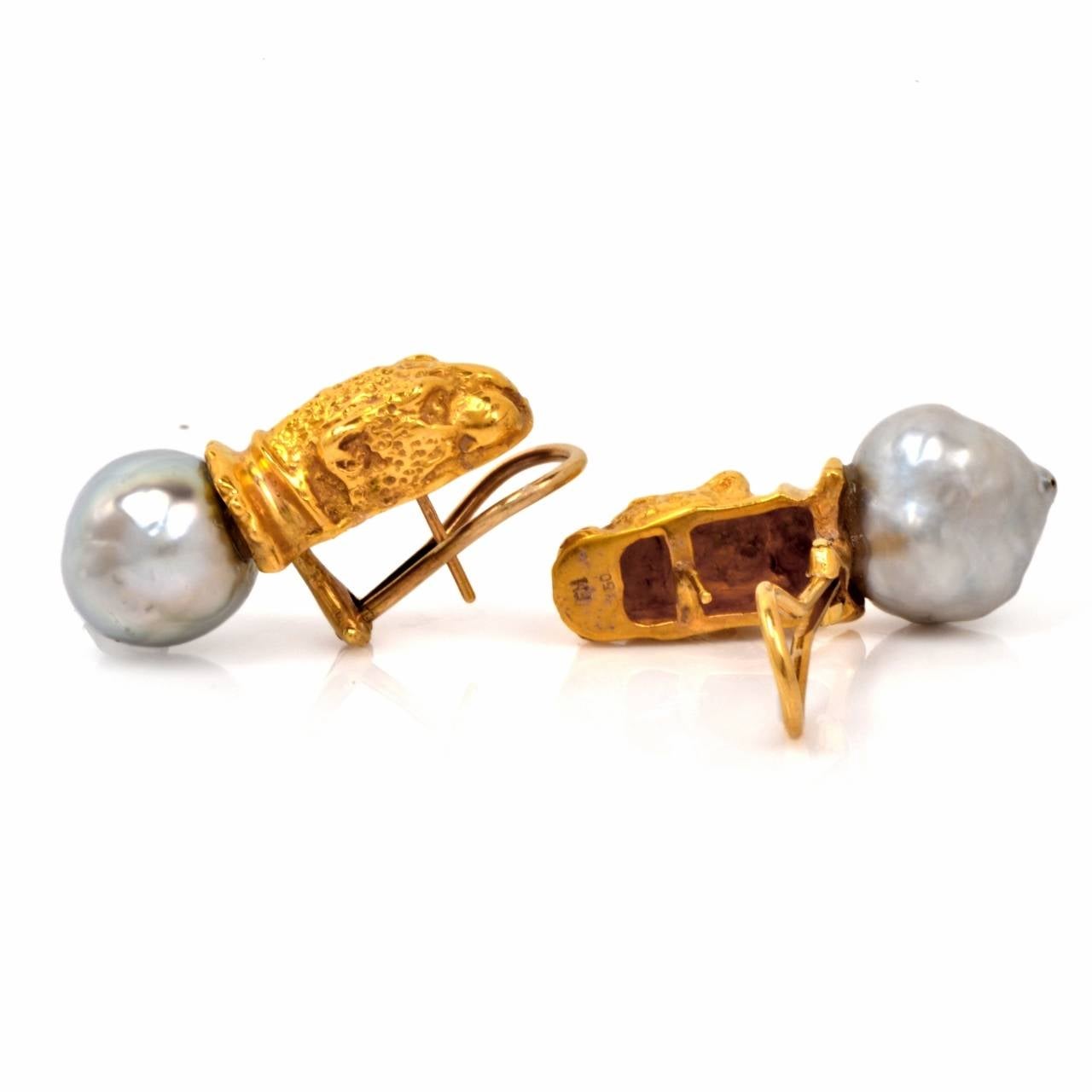 Women's Baroque Pearl Gold Panther Head Clip-Back Earrings