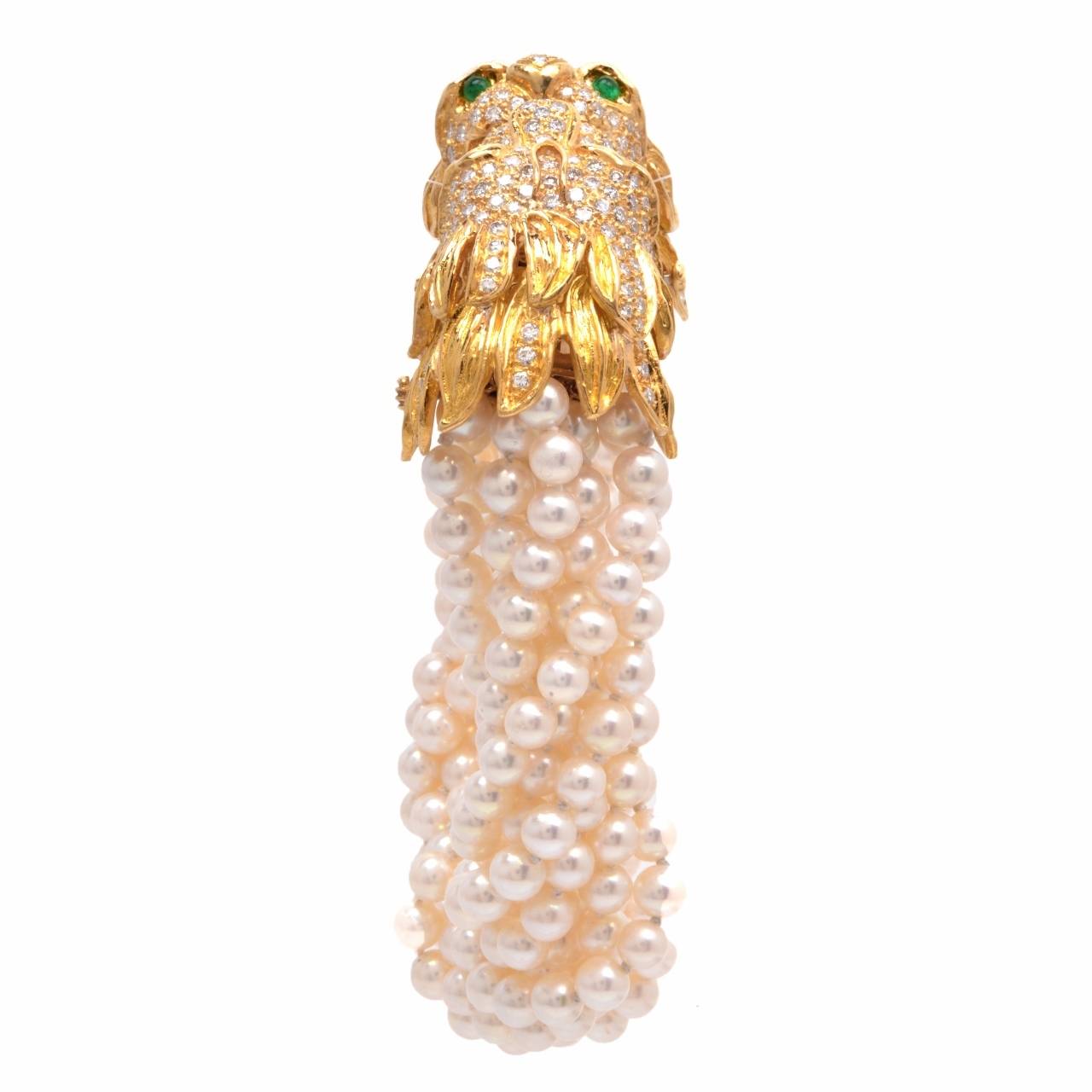 Large Pearl Emerald Diamond Gold Lion Heads Bracelet In Excellent Condition In Miami, FL