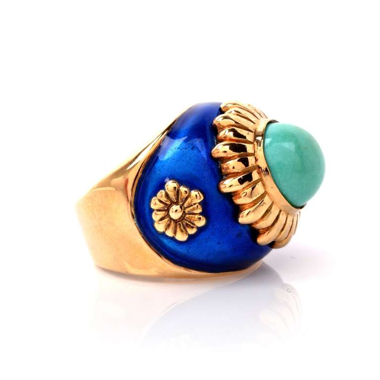 Cabochon Turquoise Enamel Gold Cocktail Ring In Excellent Condition In Miami, FL