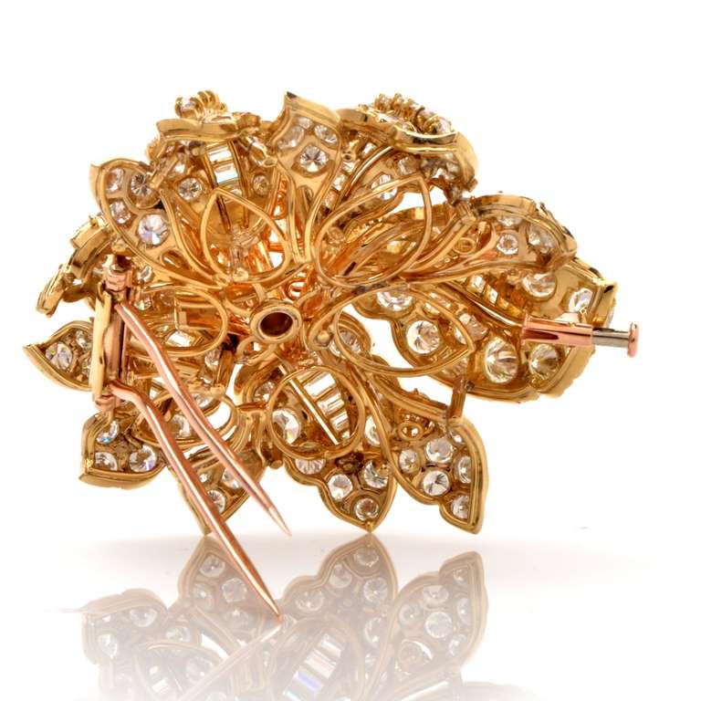 Women's Bulgari Diamond Gold Floral Lapel Brooch