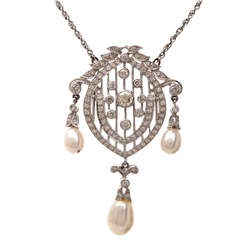 Diamond Pearl Gold Pendant Necklace