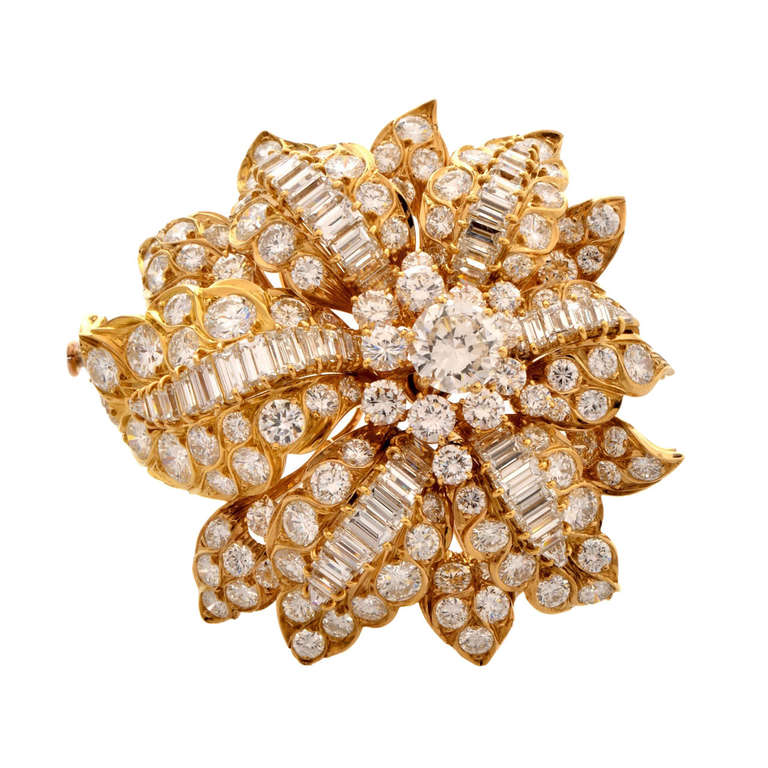 Bulgari Diamond Gold Floral Lapel Brooch