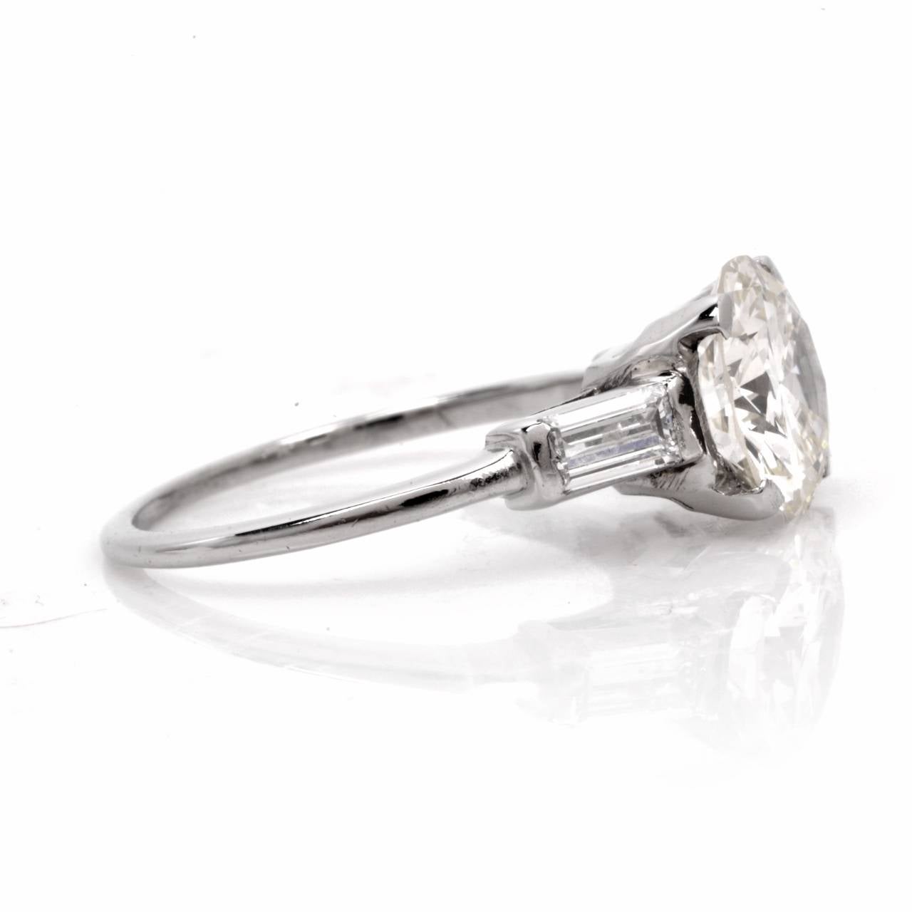 Classic Round Brilliant Diamond Platinum Engagement Ring 1