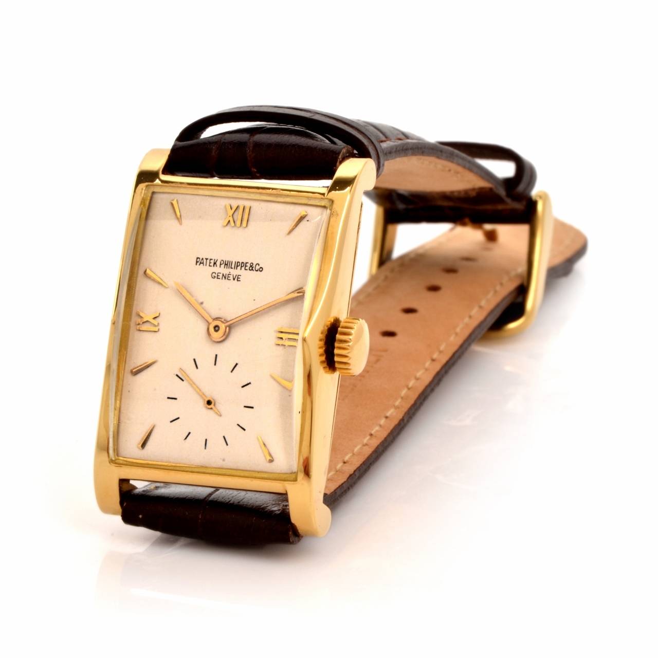 Patek Philippe Yellow Gold Pagoda Wristwatch Ref 1588J In Excellent Condition In Miami, FL