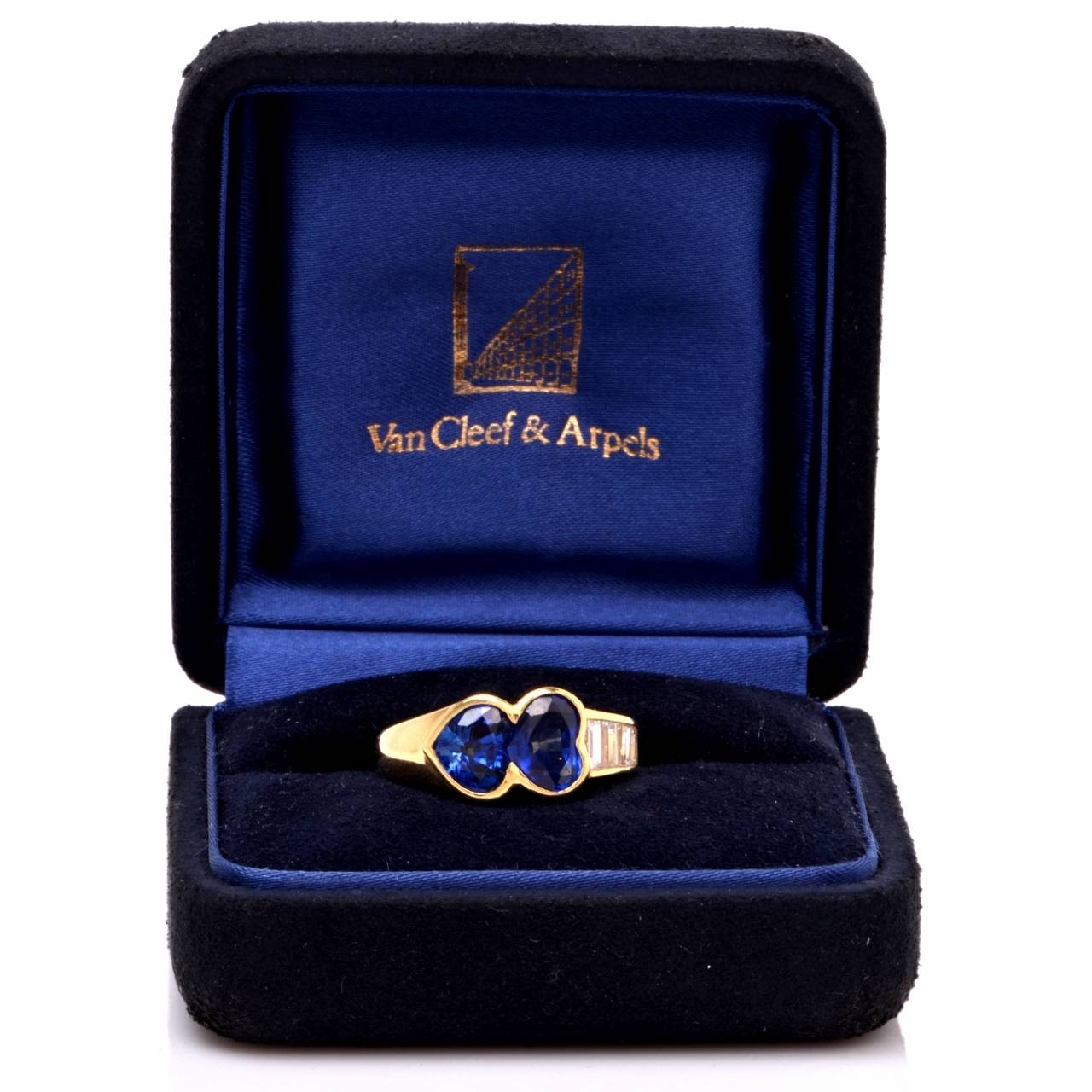 Women's Van Cleef & Arpels Sapphire Diamond Gold Heart Ring