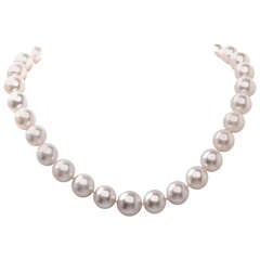 Vintage South Sea Pearl Gold Clasp Necklace