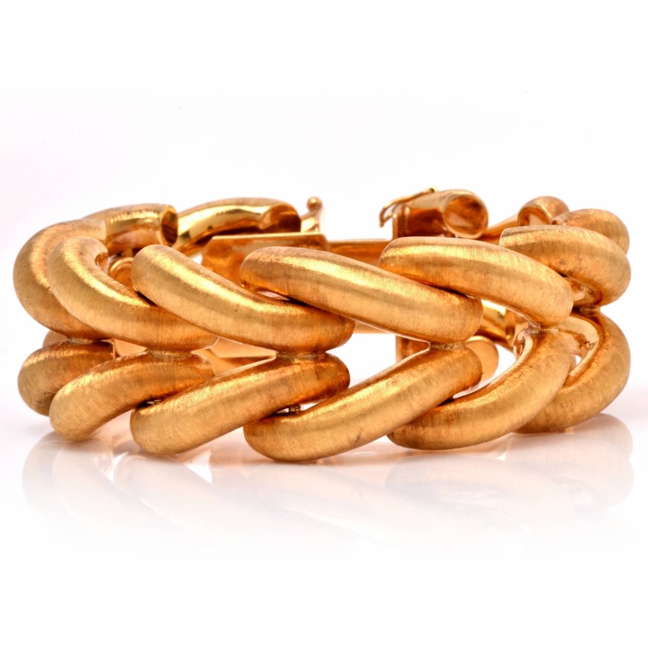 Buccelati Wide Gold Link Bracelet 1