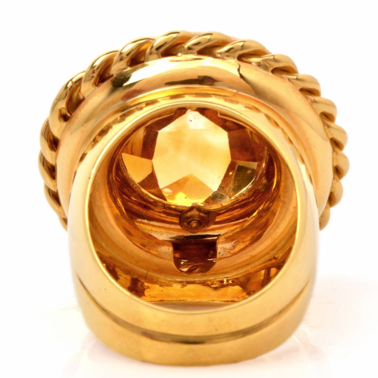 Impressive Retro Citrine Gold Cocktail Ring In Excellent Condition In Miami, FL