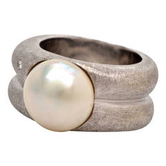 Italian Pearl Frosted Gold Wide Cocktail Ring