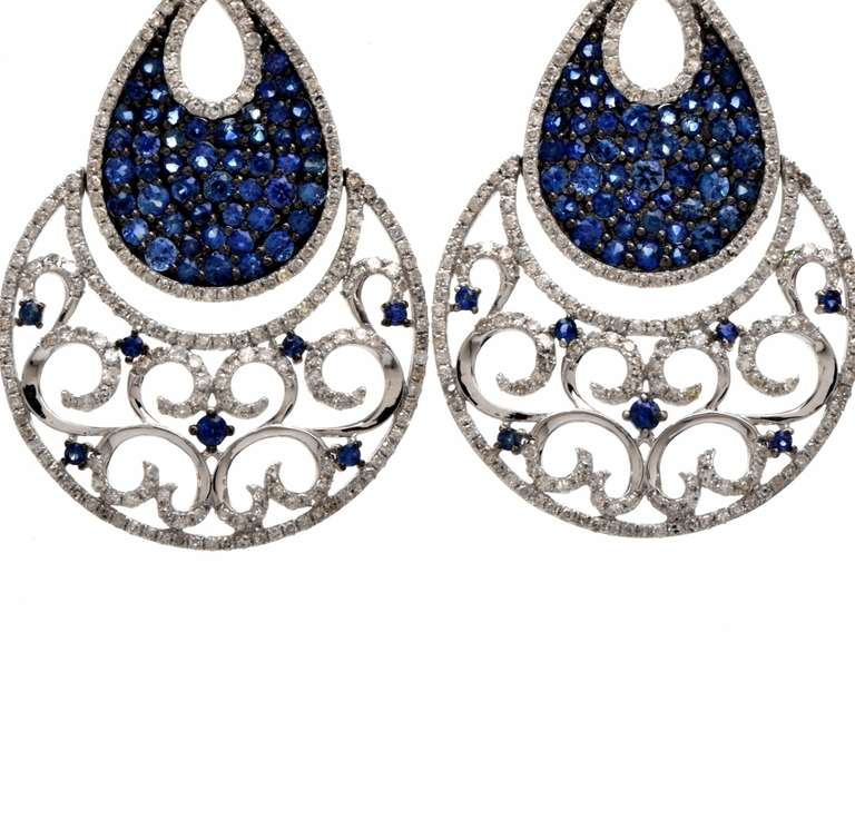 Sapphire Diamond Gold Chandelier Earrings In Excellent Condition In Miami, FL
