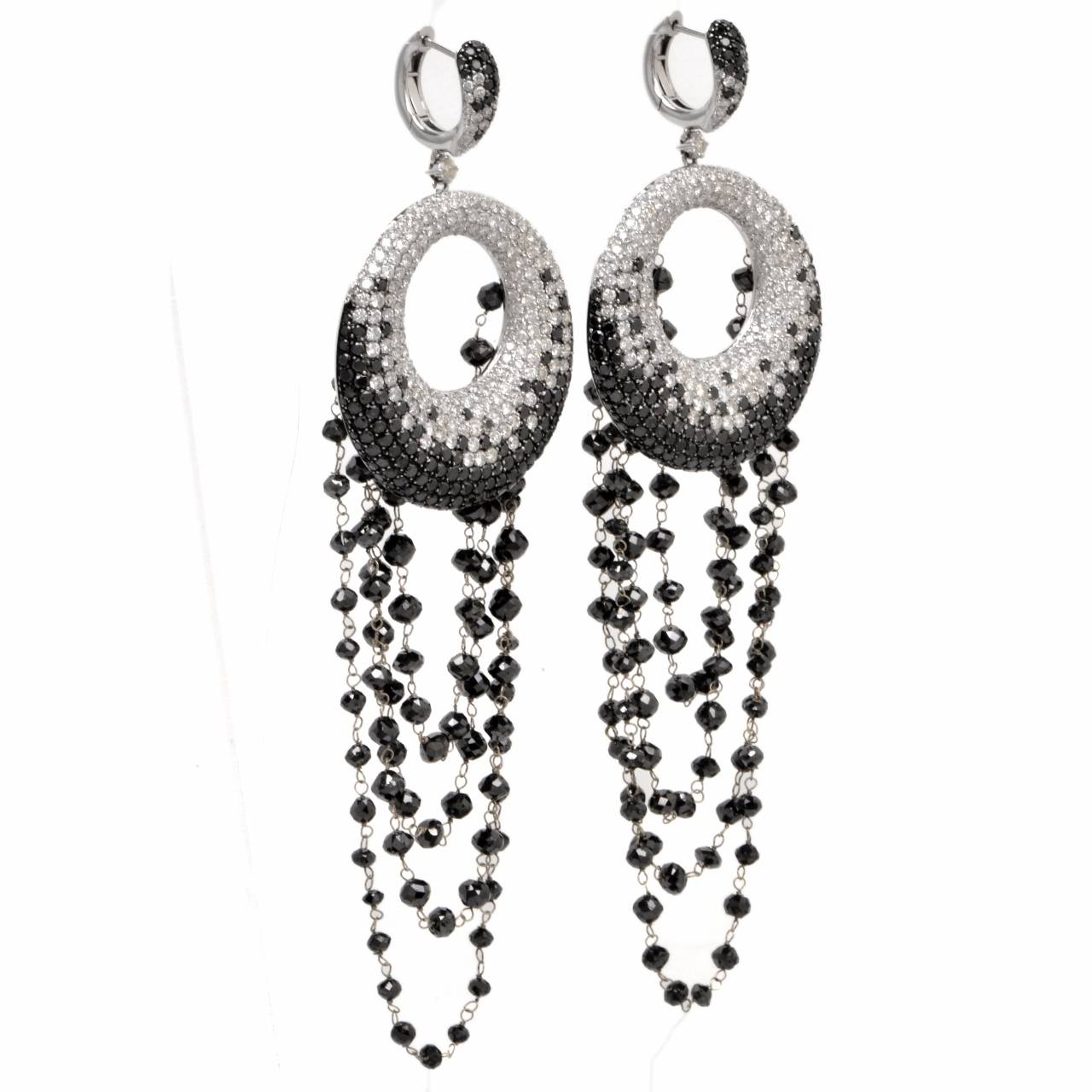 Sparkling Black and Colorless Diamond Gold Pendant Earrings In Excellent Condition In Miami, FL