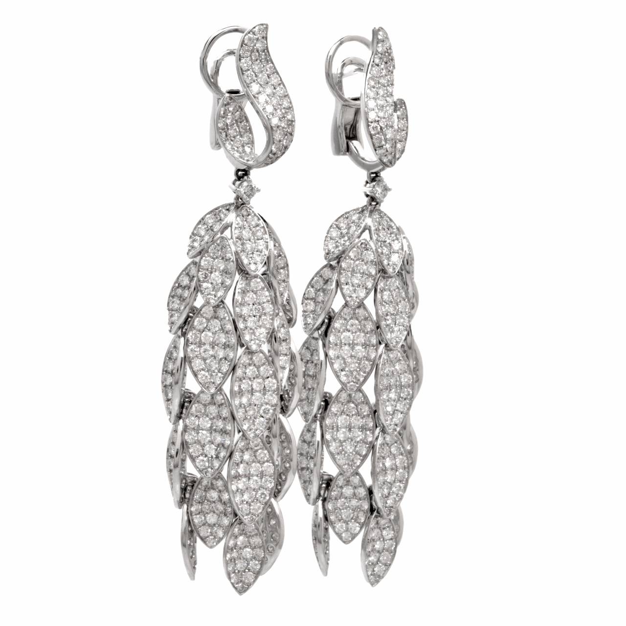 Impressive Pave Diamond Gold Chandelier Earrings In Excellent Condition In Miami, FL