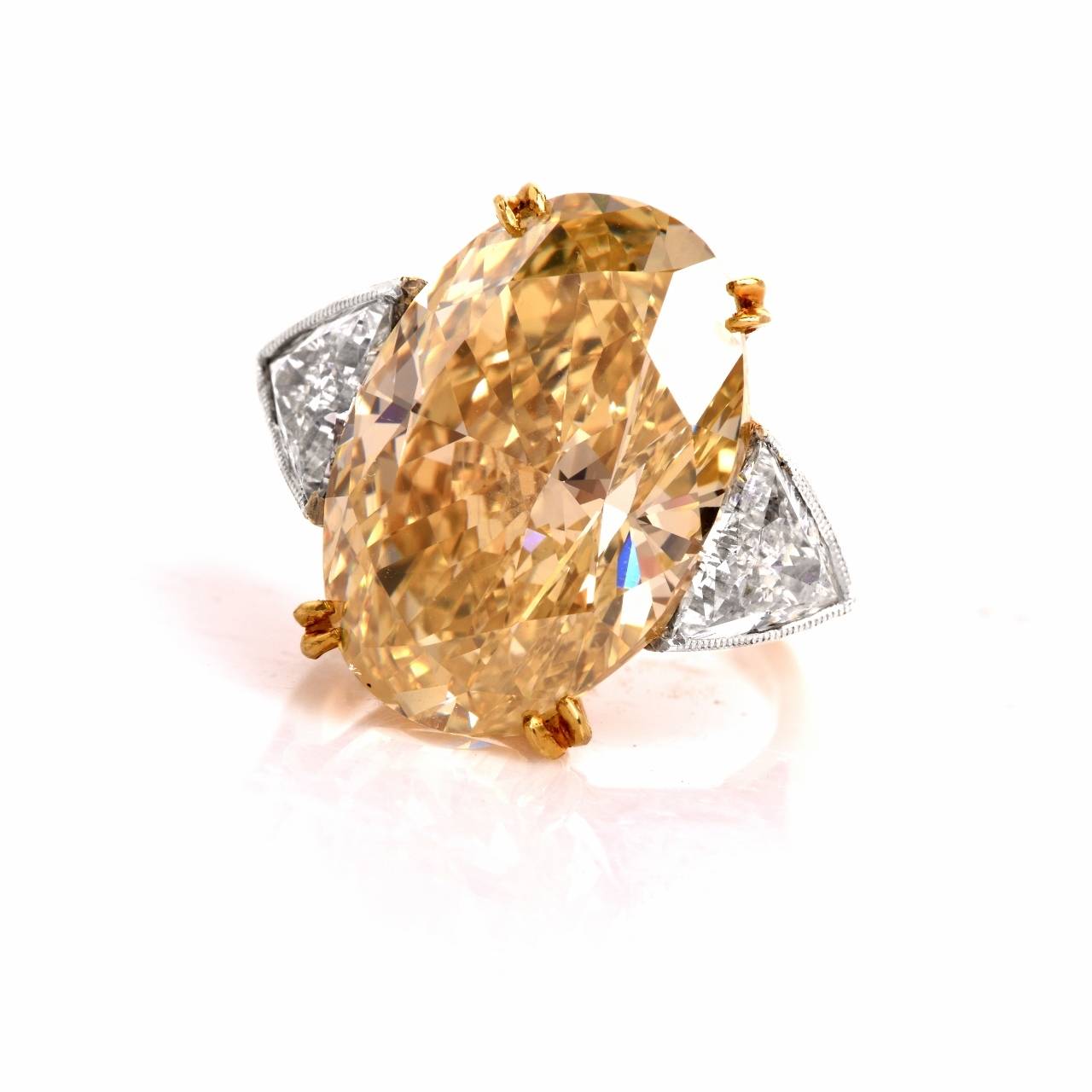 20.00 Carat GIA Natural Fancy Yellow Diamond Gold Platinum Engagement Ring In Excellent Condition In Miami, FL