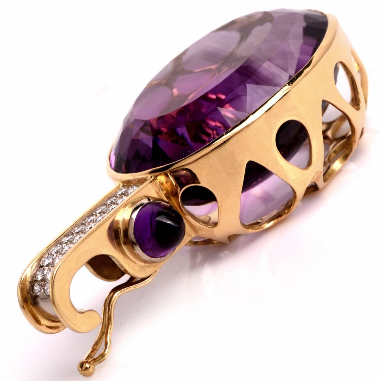 Large 103.55 Carat Oval Amethyst Diamond Gold Pendant In Excellent Condition In Miami, FL