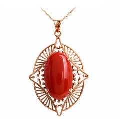 Retro Natural Red Coral Gold Pendant