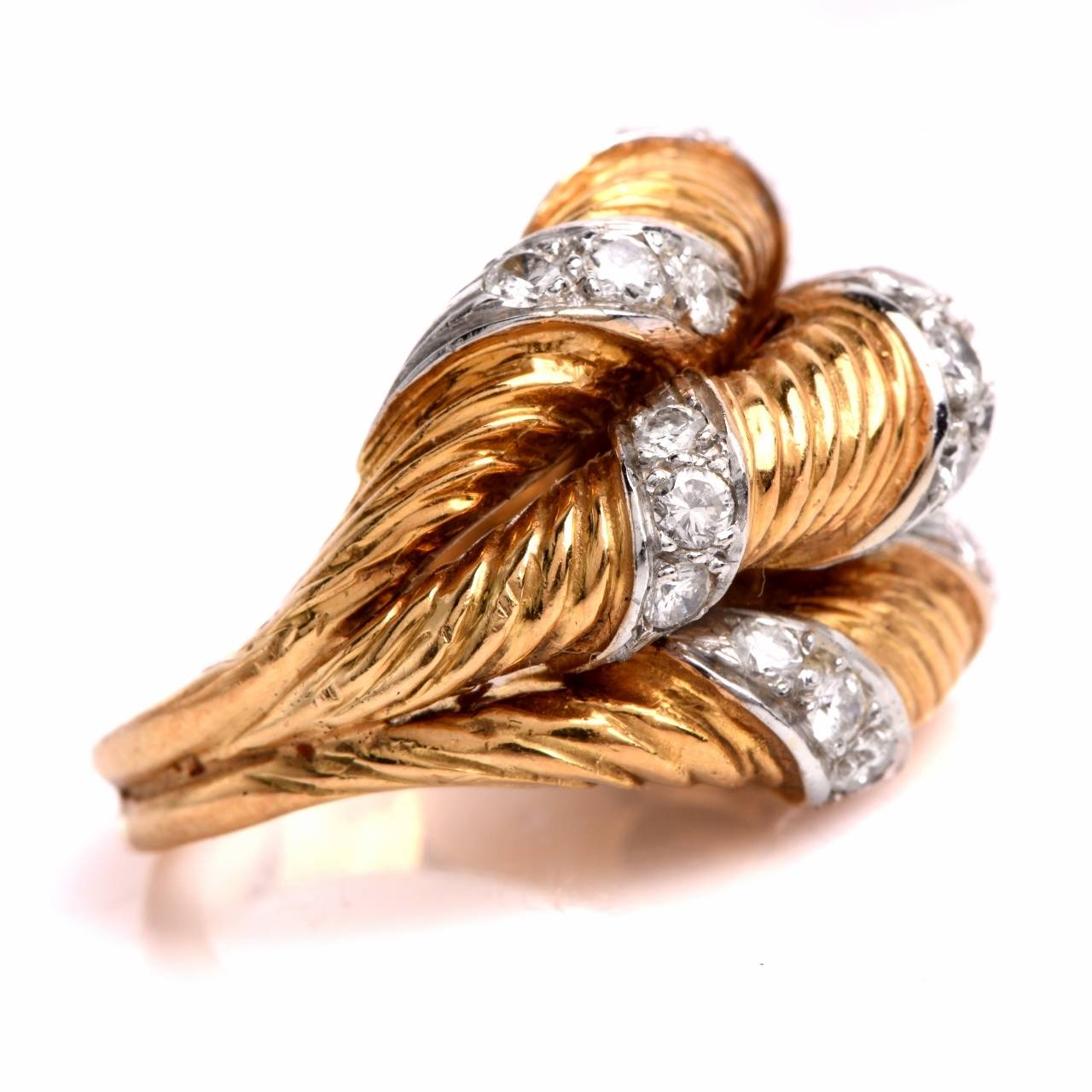 Diamond Textured Gold Cocktail Ring In Excellent Condition In Miami, FL