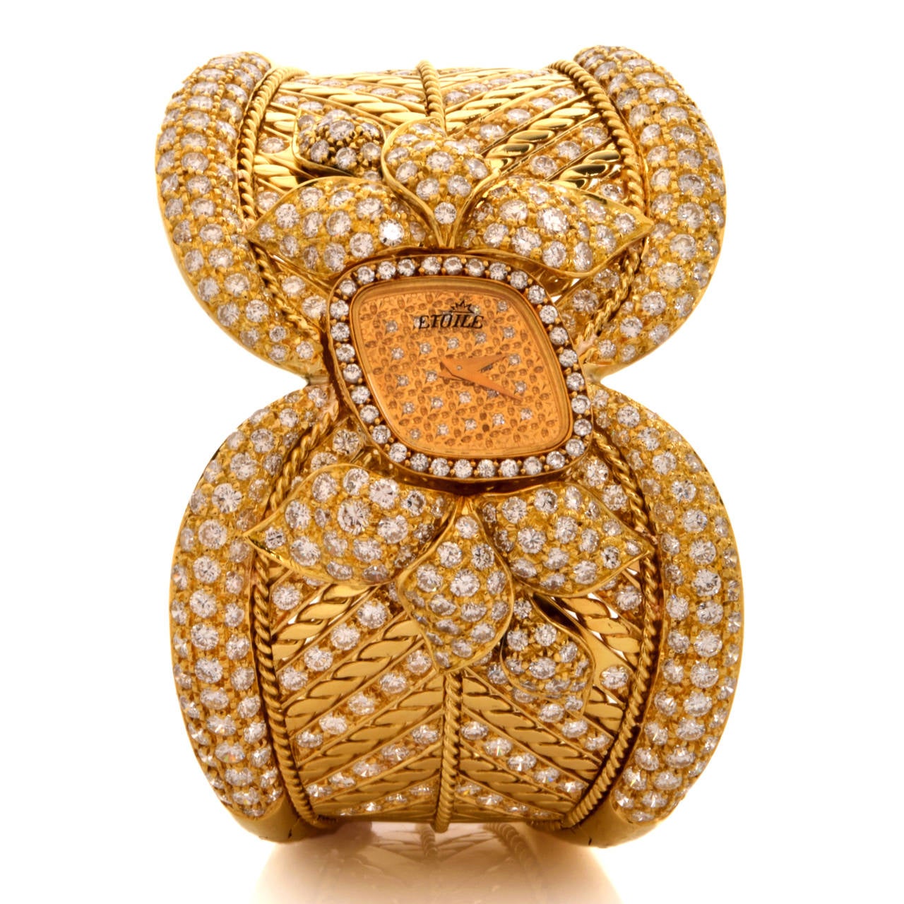 18k yellow gold Etoile bracelet watch, measuring approx. 6