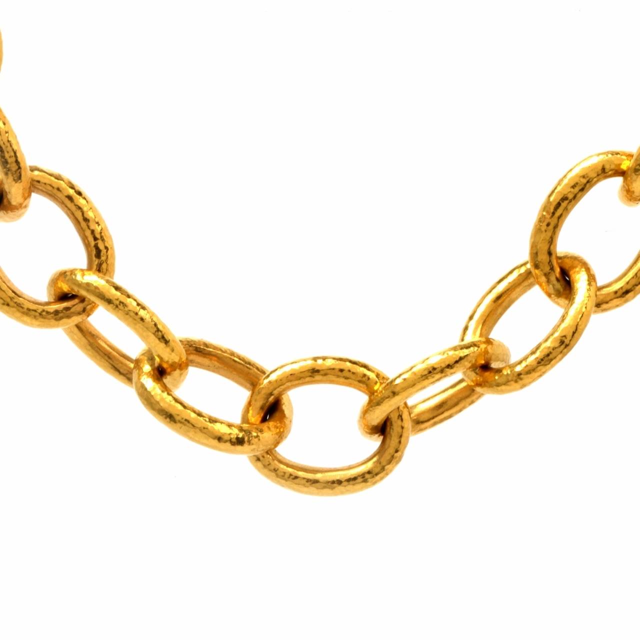 Elizabeth Locke Hammered Yellow Gold Link Necklace In Excellent Condition In Miami, FL