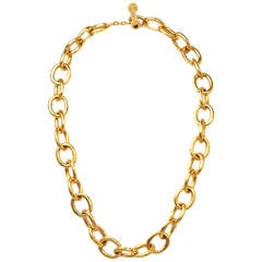 Elizabeth Locke Hammered Yellow Gold Link Necklace
