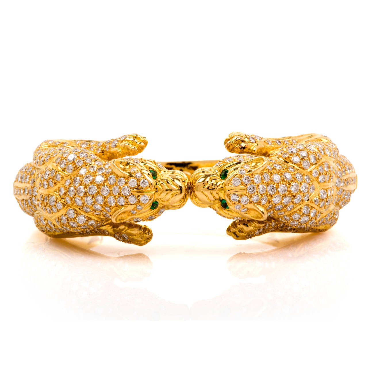 Emerald Diamond Yellow Gold Panther Cuff Bracelet In Excellent Condition In Miami, FL