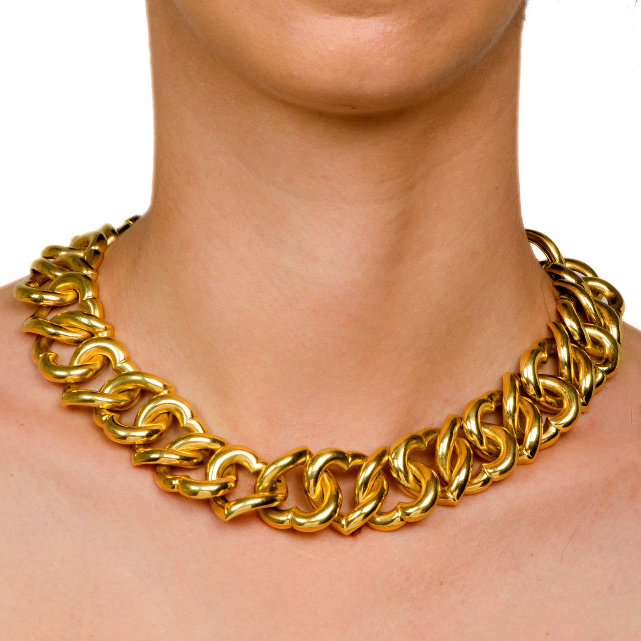 Mayor's Heart-Shaped Gold Link Necklace at 1stDibs | mayor necklace