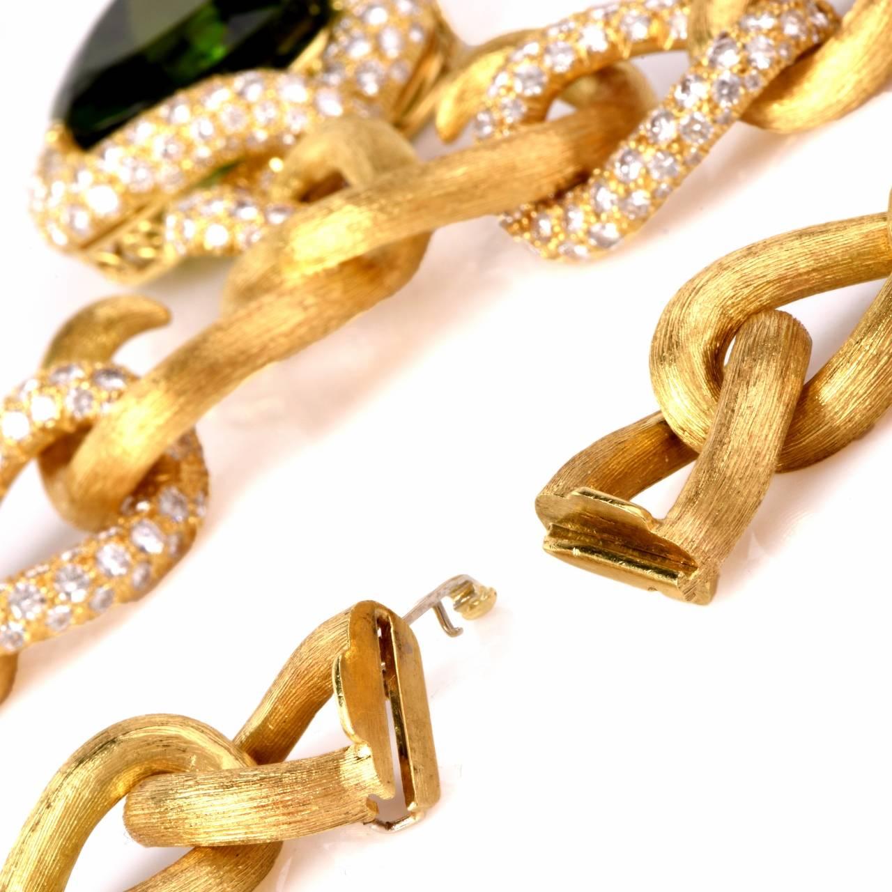 Women's Henry Dunay GIA Cert 61.97 Carat Peridot Diamond gold Heart Pendant Necklace