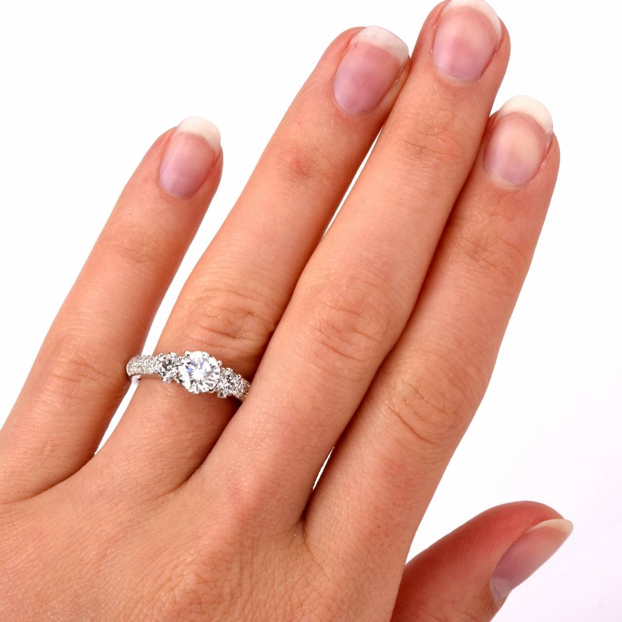 Women's GIA Certified E-SI1  1.71 Carats Diamond Gold Engagement Ring
