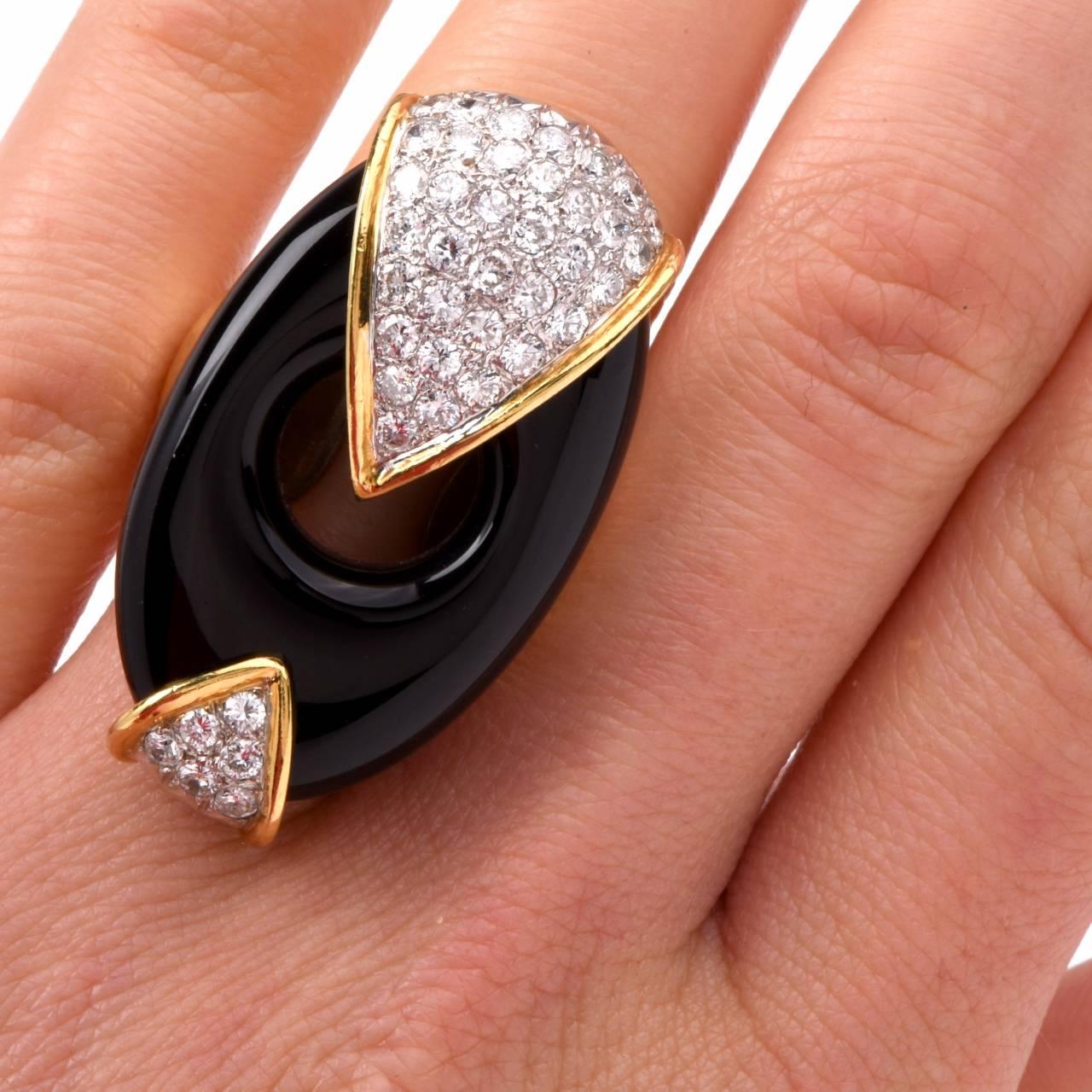 Women's 1970s onyx Diamond gold Cocktail Ring
