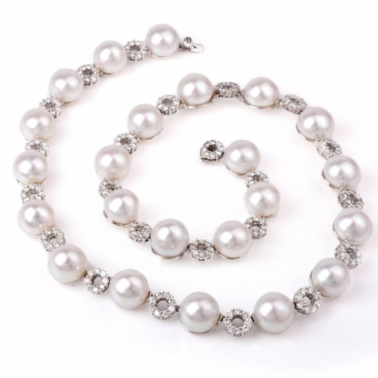 Modern  South Sea Pearl Diamond Gold Choker Necklace