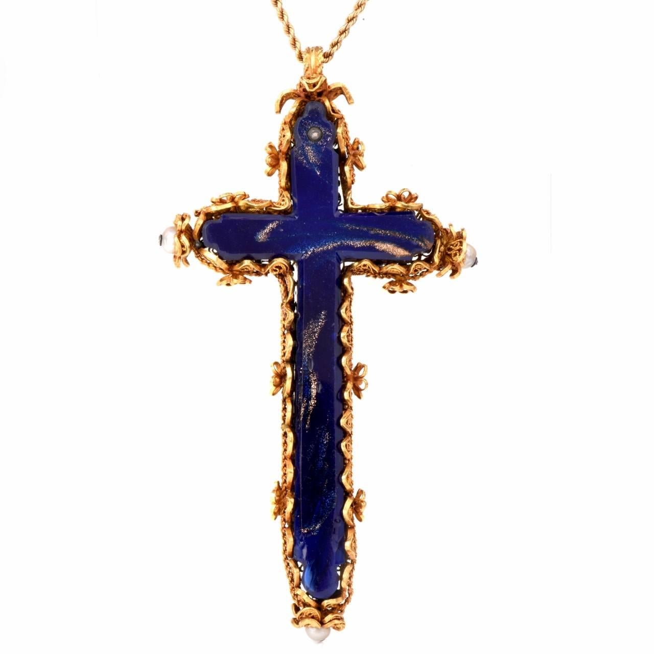 Antiker viktorianischer Lapislazuli-Anhänger mit religiösem Kreuz im Zustand „Hervorragend“ in Miami, FL