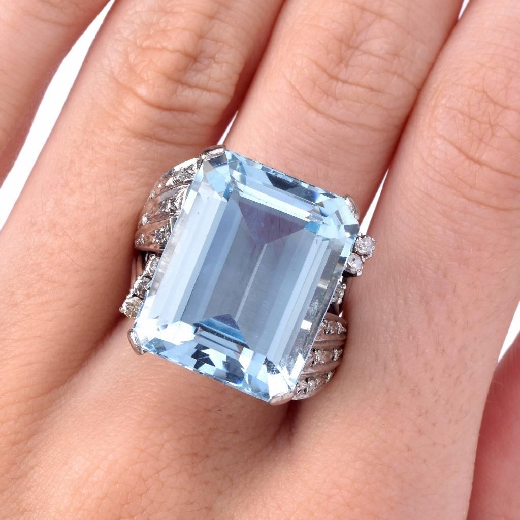 Aquamarine Diamond Platinum Ring In Excellent Condition In Miami, FL