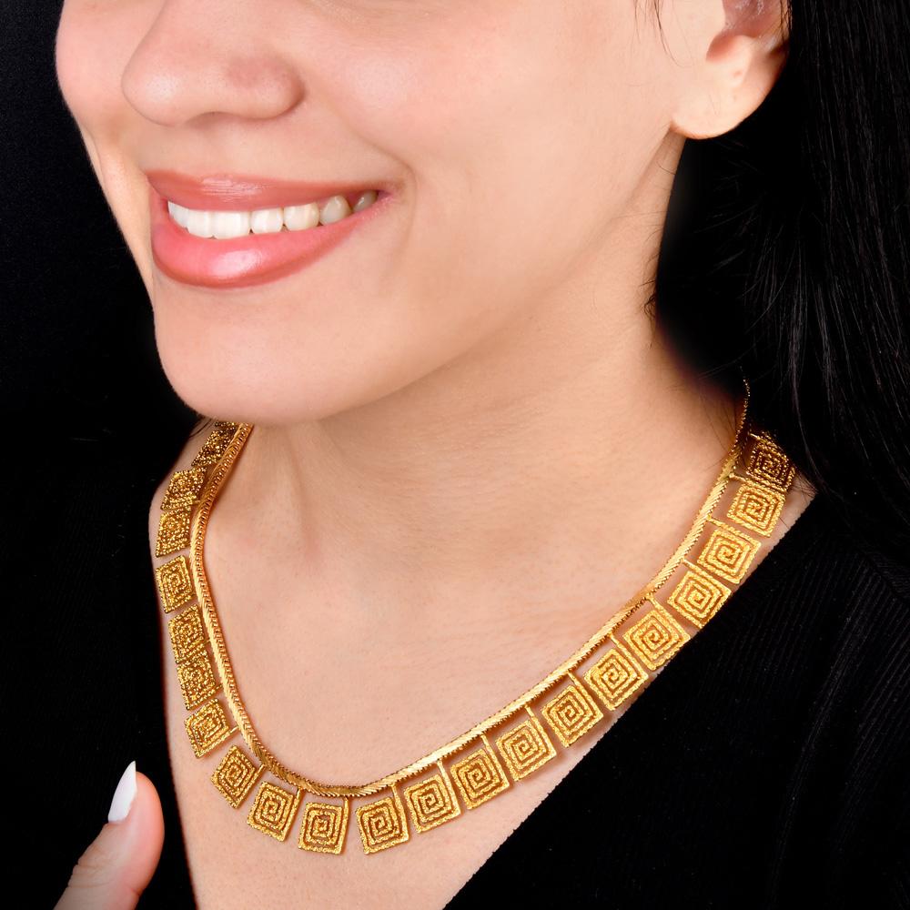 Ilias Lalaounis Collier Vintage à motif de clé grecque en or 18K en vente 1