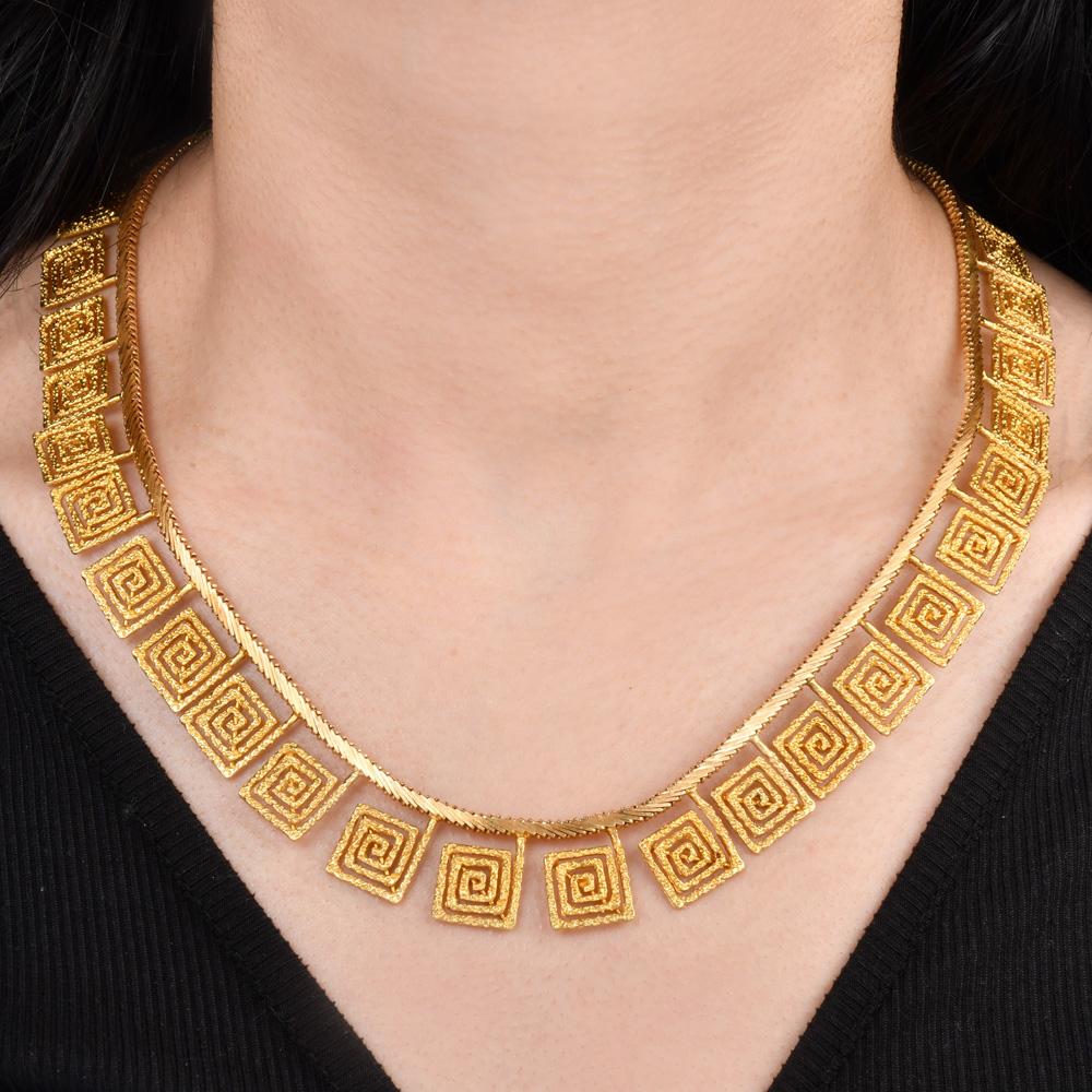 Rétro Ilias Lalaounis Collier Vintage à motif de clé grecque en or 18K en vente