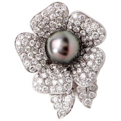 1980's Craiger Drake 11.00 Carat Diamonds Pearl Gold Flower Brooch Pin