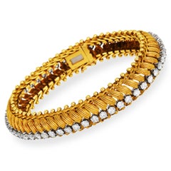 Vintage 1970s 5.50 Carat Diamond 18K Yellow Gold Snake Bracelet