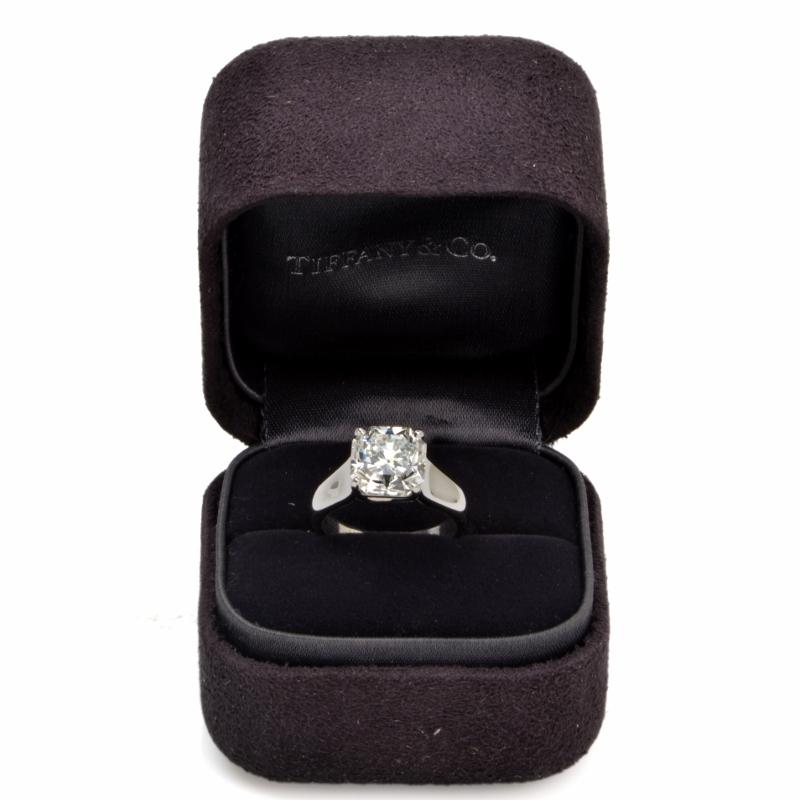 Women's Tiffany & Co. Lucida 4.01 Carat G-VS1 Diamond Platinum Ring