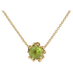 Vintage Tiffany Co Necklace. 18k Tiffany Green Peridot Kiss Around Pendant.