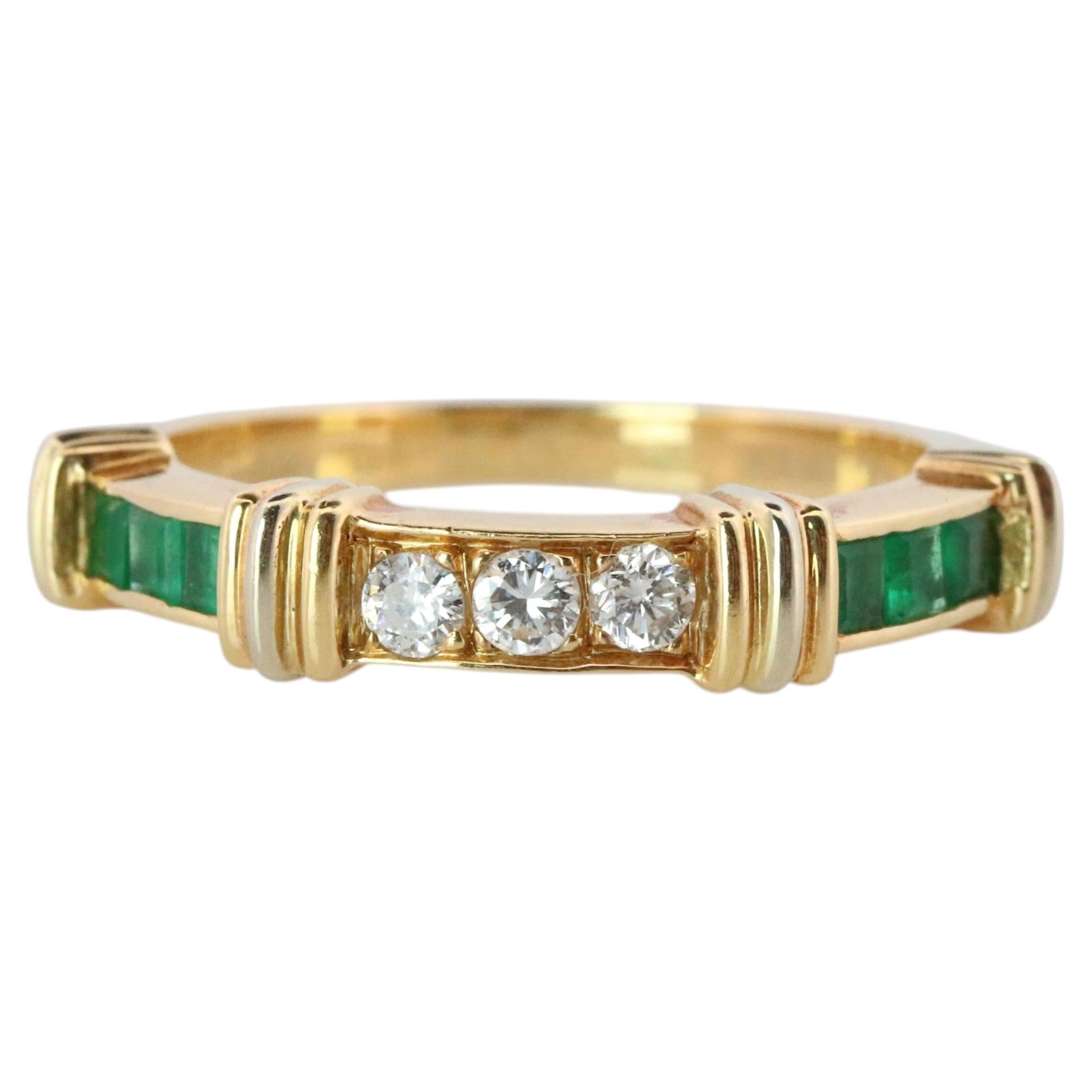 Bague CARTIER Contessa en or jaune 18 carats (750). Bague Cartier sertie de diamants et d'émeraudes