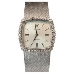 Genuine Rolex Watch. Diamond Bezel 1972 Ladies Manual ROLEX 2611 Precision