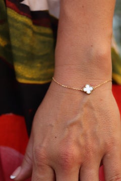 Van Cleef Arpels Sweet Alhambra Bracelet . Genuine VCA 18k YG Mother of Pearl