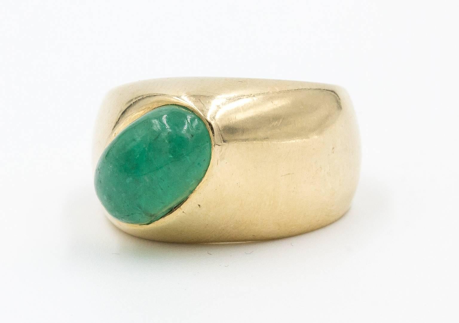 Women's Yellow Gold and Emerald Ring