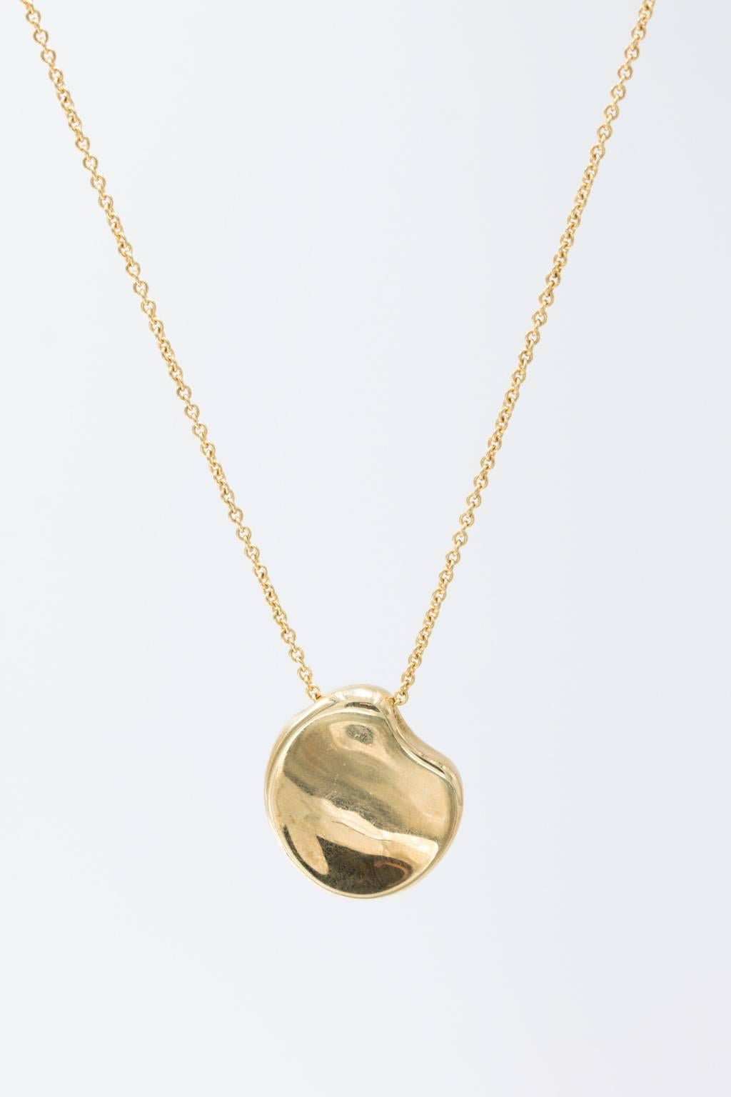 cat island isle shell pendant