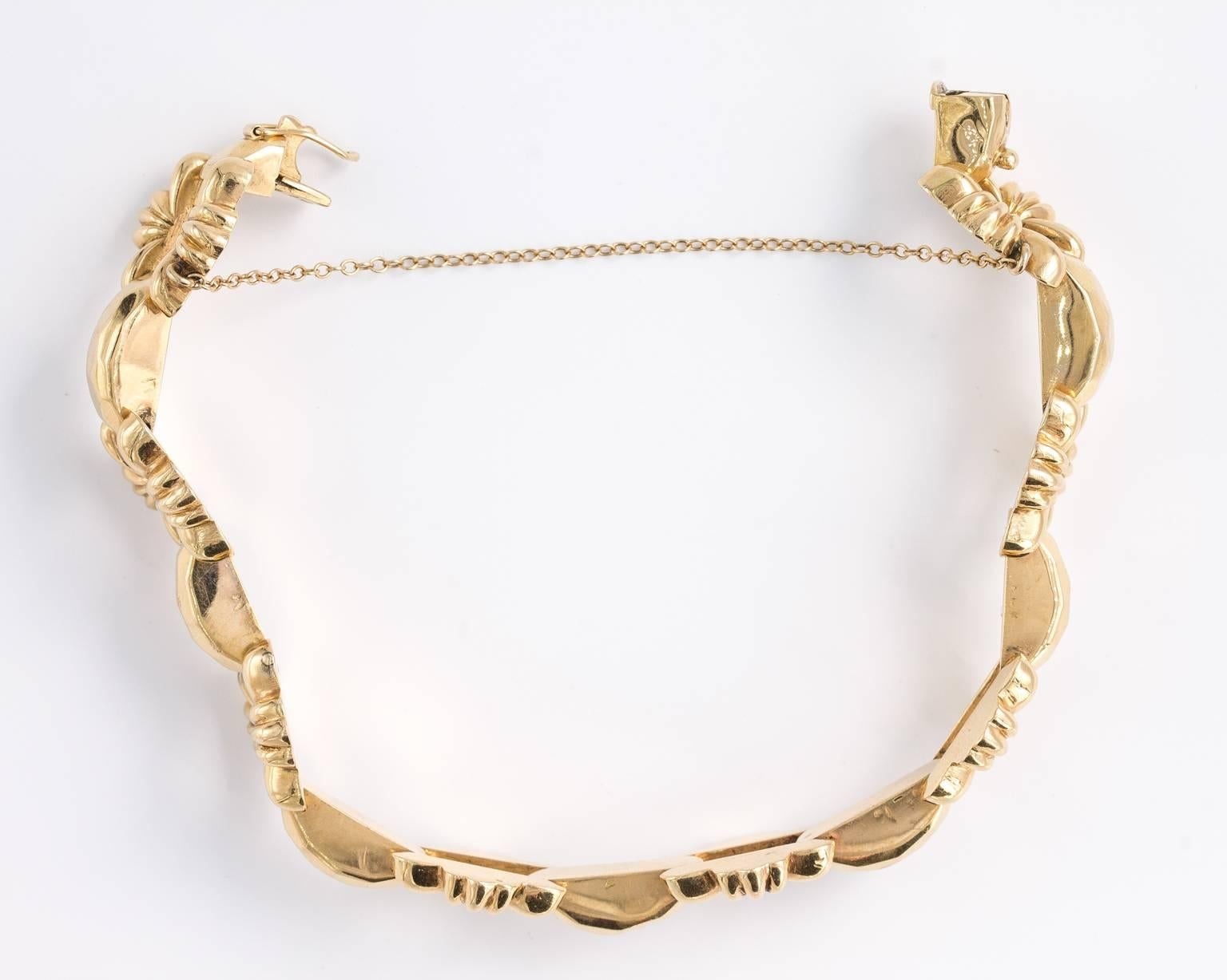 Gold Link Bracelet 1