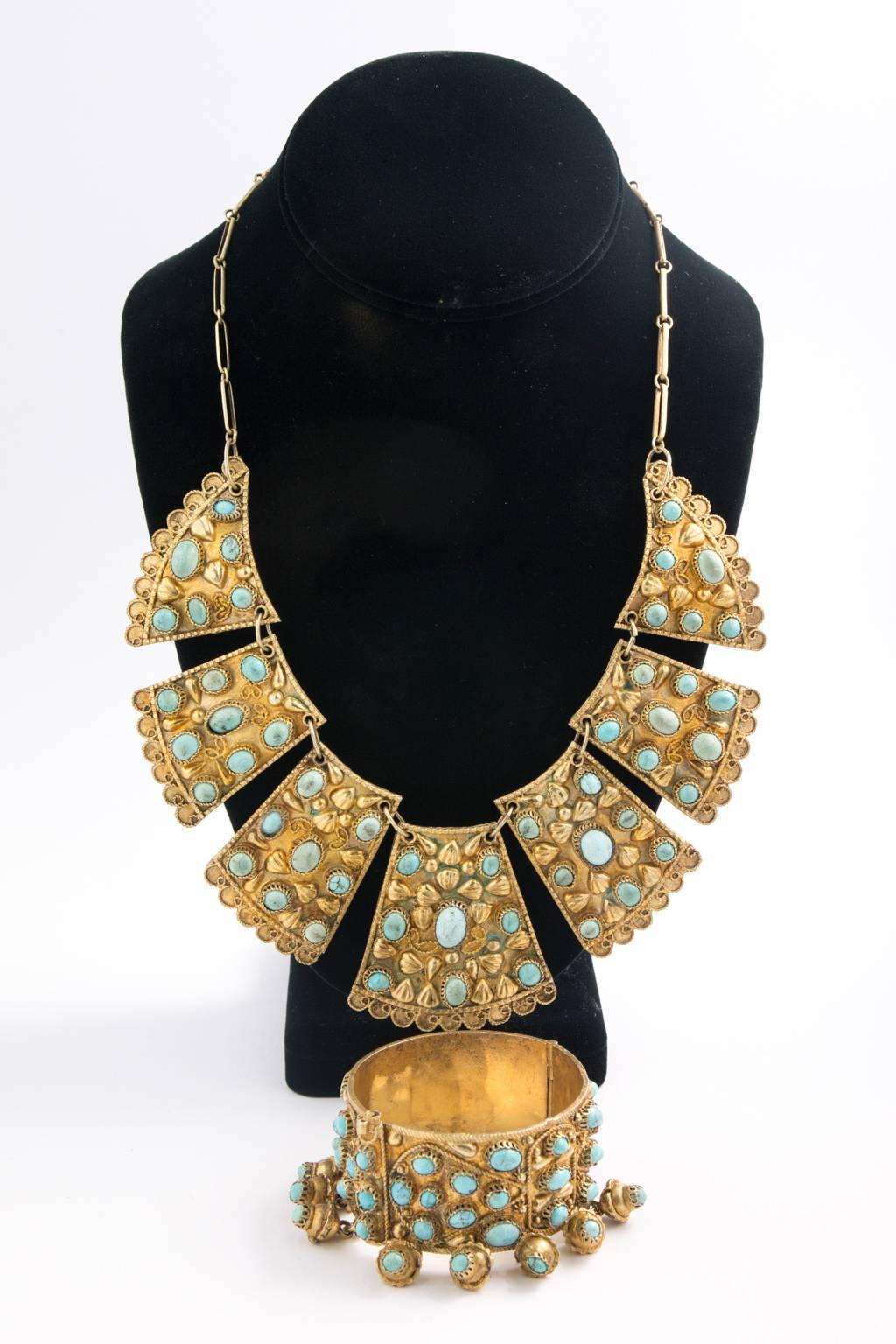1920s Persian Bib Necklace In Excellent Condition For Sale In St.amford, CT