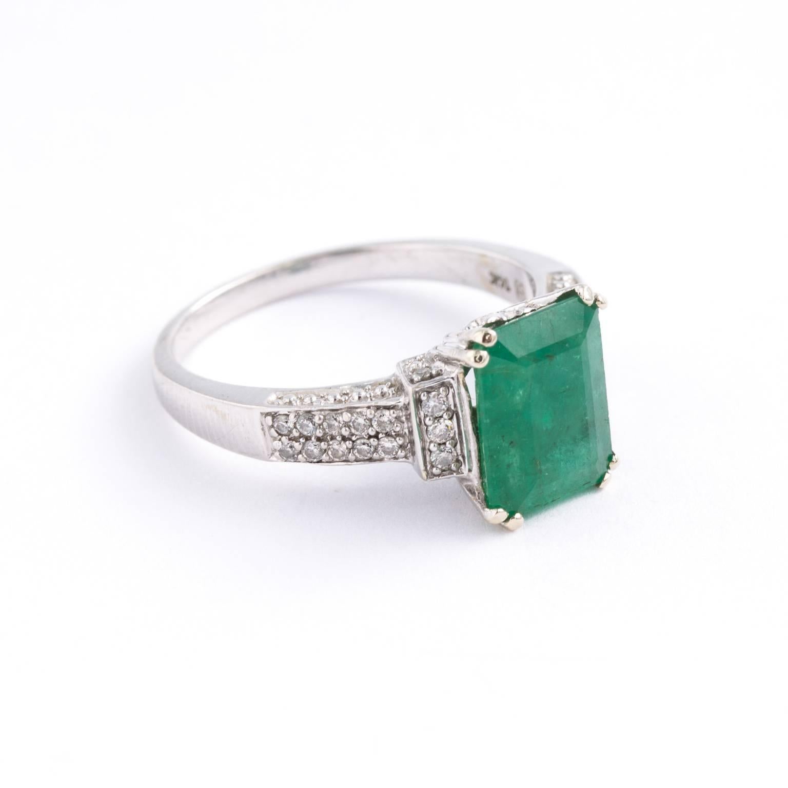 14 Karat White Gold Natural Emerald and Diamond In Excellent Condition In St.amford, CT